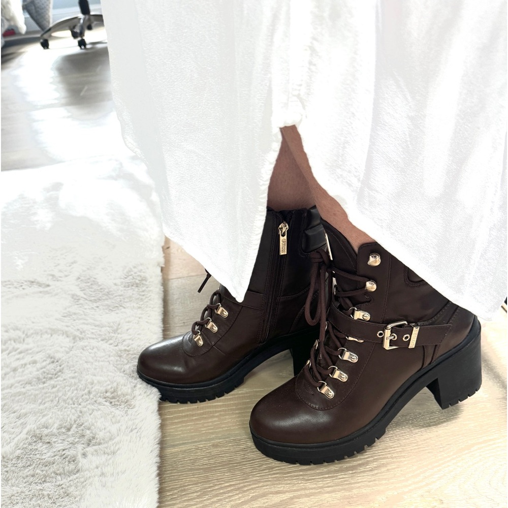 Guess heeled Boots, Never worn